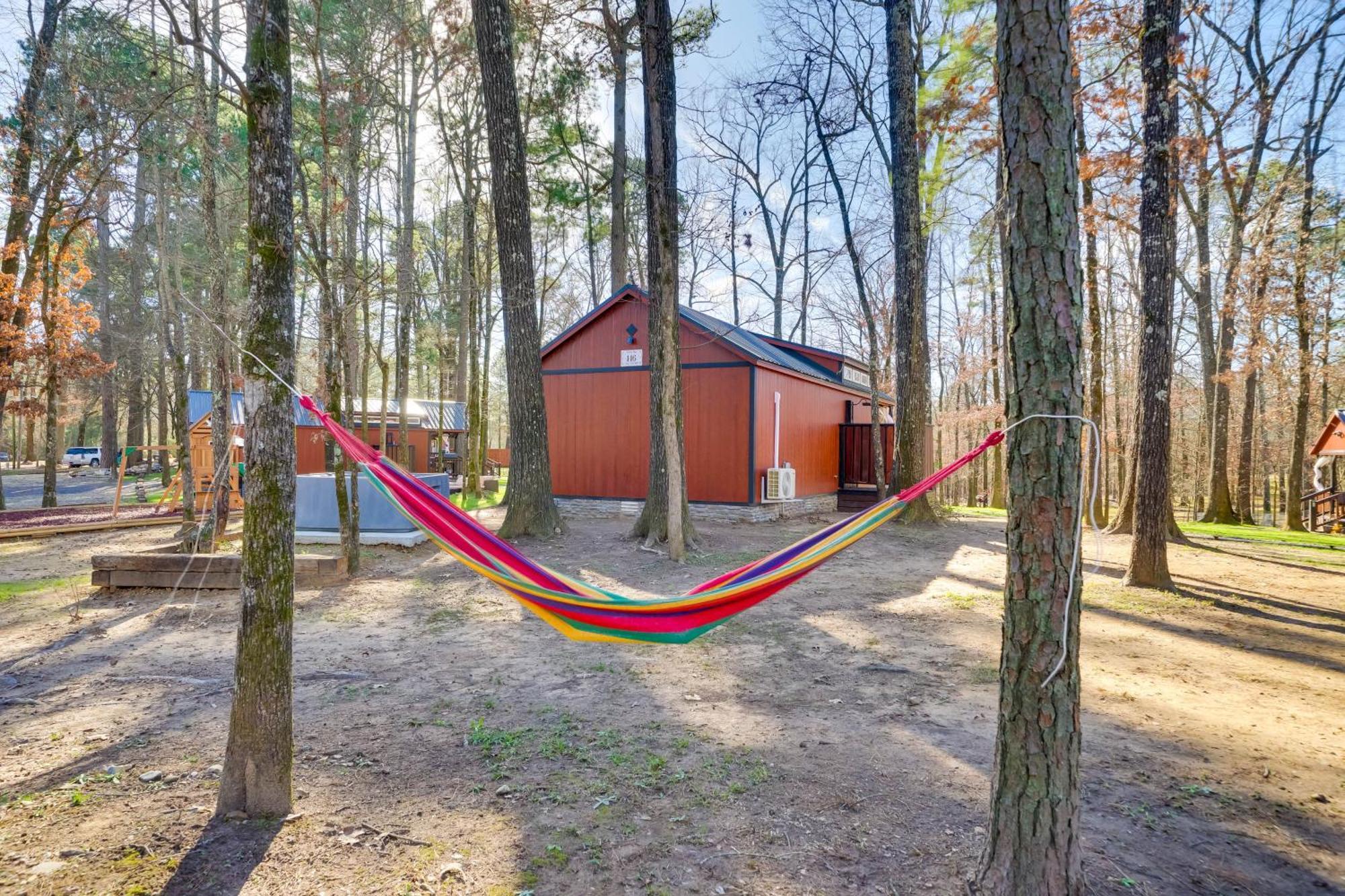 Hook, Line, And Sinker Retreat Fire Pit, Grill! Villa Broken Bow Exterior foto